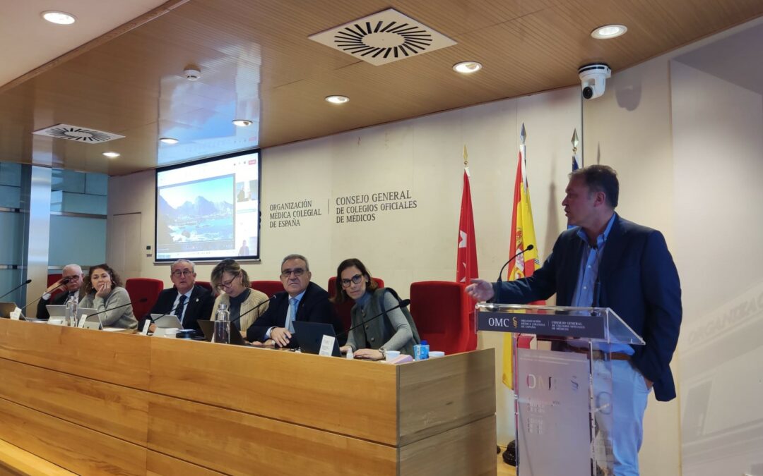 El presidente del Colegio de Médicos expone en Madrid la crítica situación de la Sanidad de Ceuta